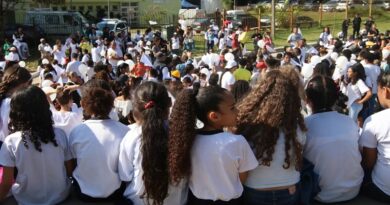 Congresso inclui política e direitos da cidadania no currículo escolar Congresso inclui política e direitos da cidadania no currículo escolar