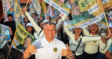 Bosco Saraiva reforça parceria com Omar Aziz em caminhada na zona Sul de Manaus