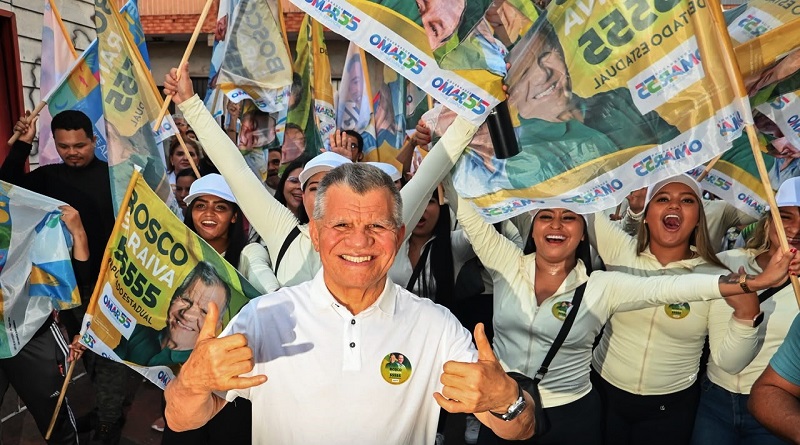 Bosco Saraiva reforça parceria com Omar Aziz em caminhada na zona Sul de Manaus