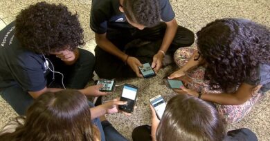 Pesquisa mostra que 82% são contra crianças de até 3 anos com celular Pesquisa mostra que 82% são contra crianças de até 3 anos com celular